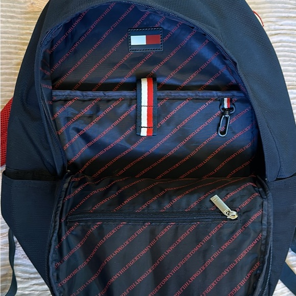 Backpack - Picture 4 of 4